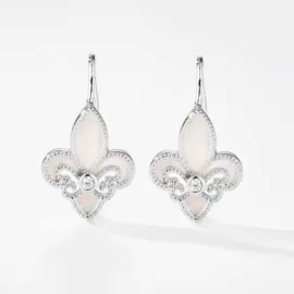 戒指;项链;耳环