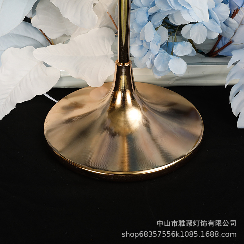 Accesorios de boda hierro forjado fuente de cristal linterna de cristal bloque de lámpara de suelo guía de boda europea decoración ornamentos