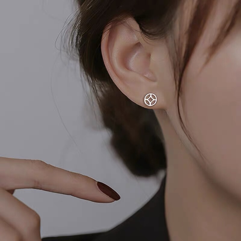 2025 新しいイヤリングデザインニッチハイエンド日常多用途ファッションイヤリング卸売 925 シルバーイヤリング女性のための|undefined