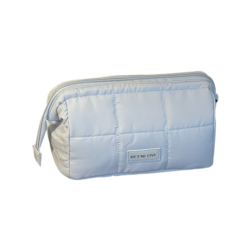 Nueva bolsa de maquillaje de alto valor facial de gran capacidad portátil de viaje bolsa de almacenamiento de lápiz labial de cosméticos de acero portátil bolsa de lavado