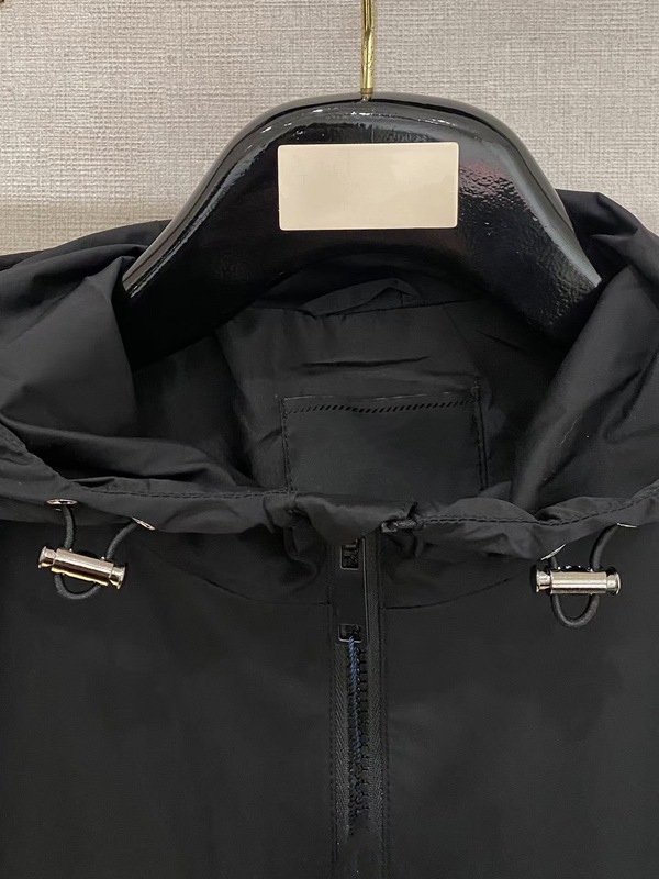 正しいバージョンの高品質Pファミリーの新しい胸ロゴライトジャケット、ファッショナブルで多用途、男性と女性向け|undefined