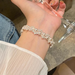 Nail sequins pearl, retro bracelet, sophisticated jewelry, french style, diamond encrusted, light luxury style, high-quality style
