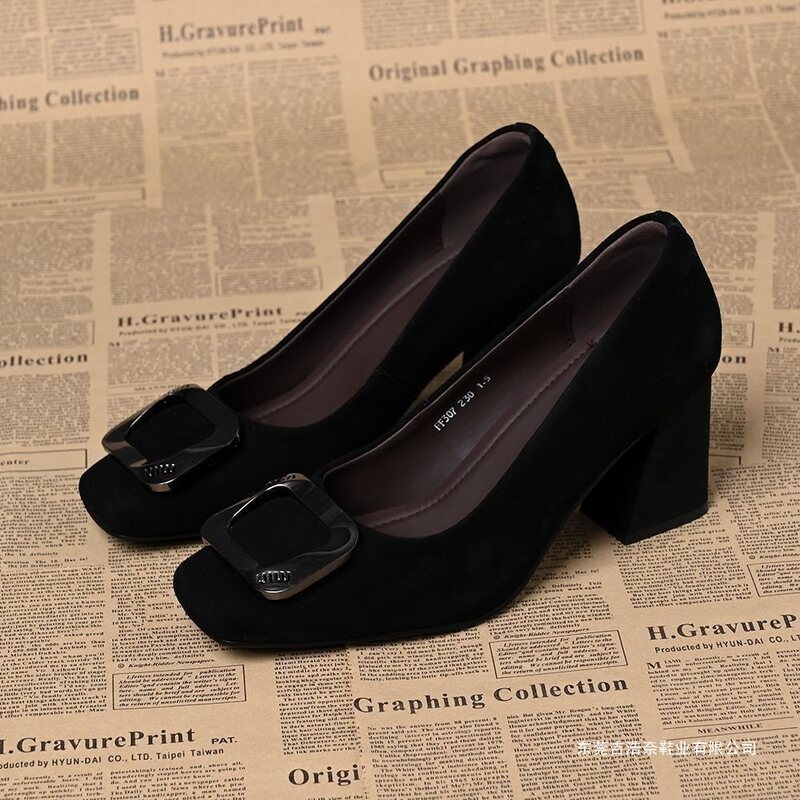 Suede leather fashion square buckle chunky heel women's shoes, new spring and autumn style, elegant square toe shallow high heels that are comfortable to wear Suede leather fashion square buckle chunky heel women's shoes, new spring and autumn style, elegant square toe shallow high heels that are comfortable to wear