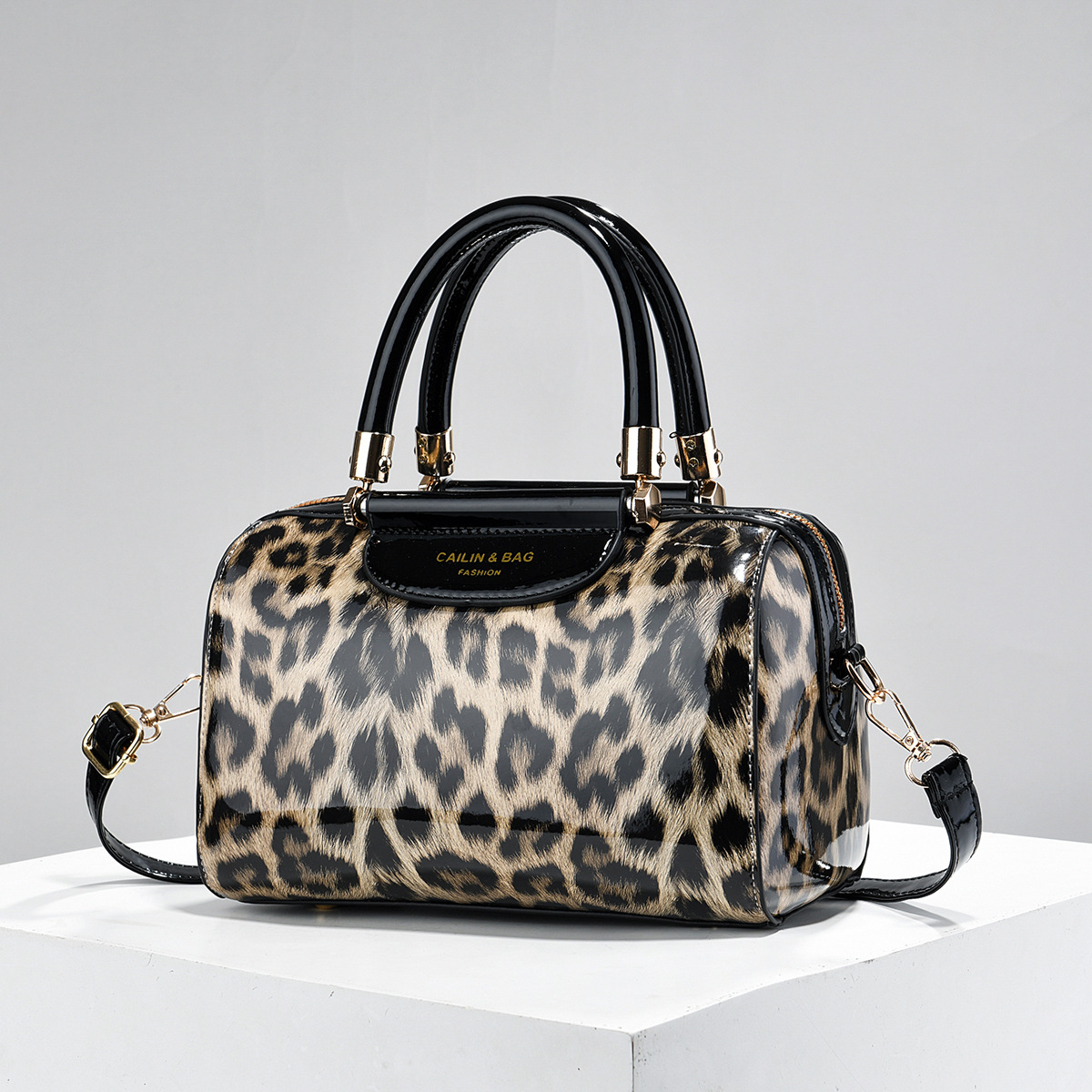 Bolsas de leopardo al por mayor de mujeres nuevas bolsas de moda de otoño y invierno de primavera y verano de gran capacidad bolsas de hombro de mujer
