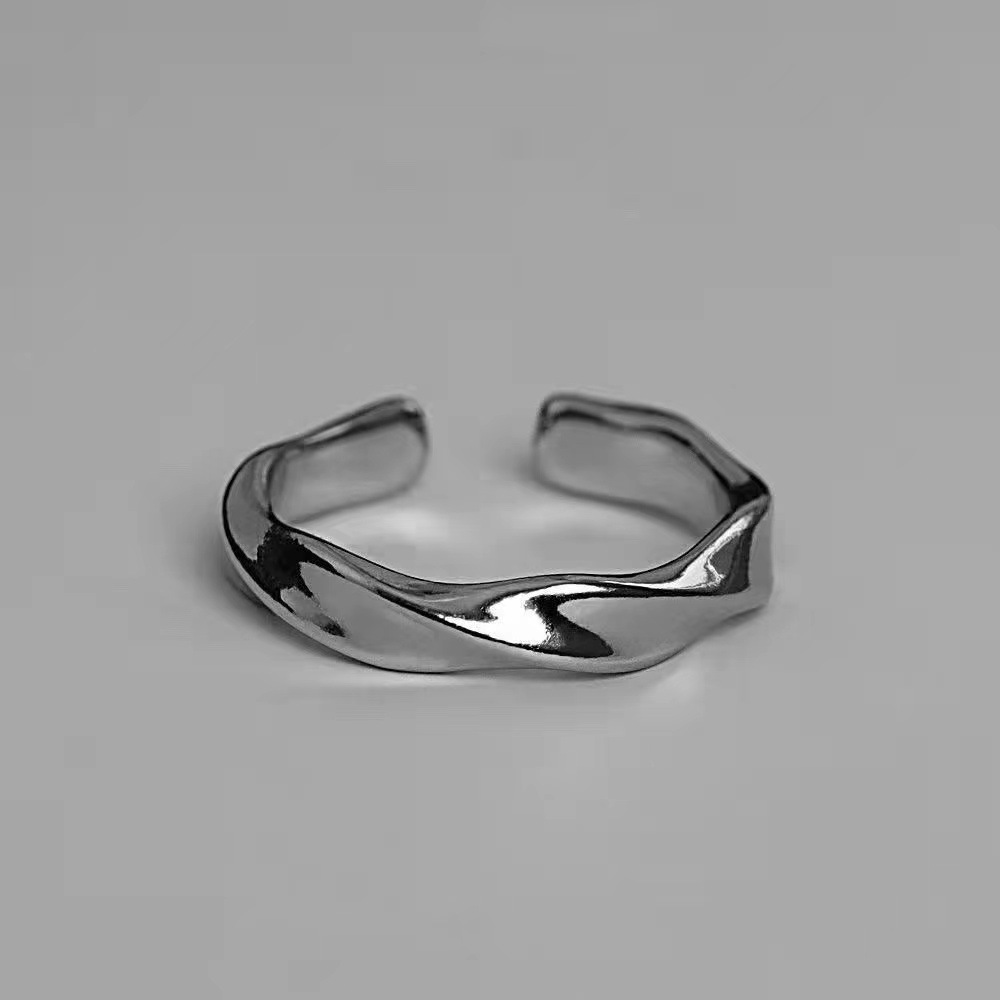 Mobius Strip Ring For Men Vintage Style Trendy Couple Finger Ring_voghion.com