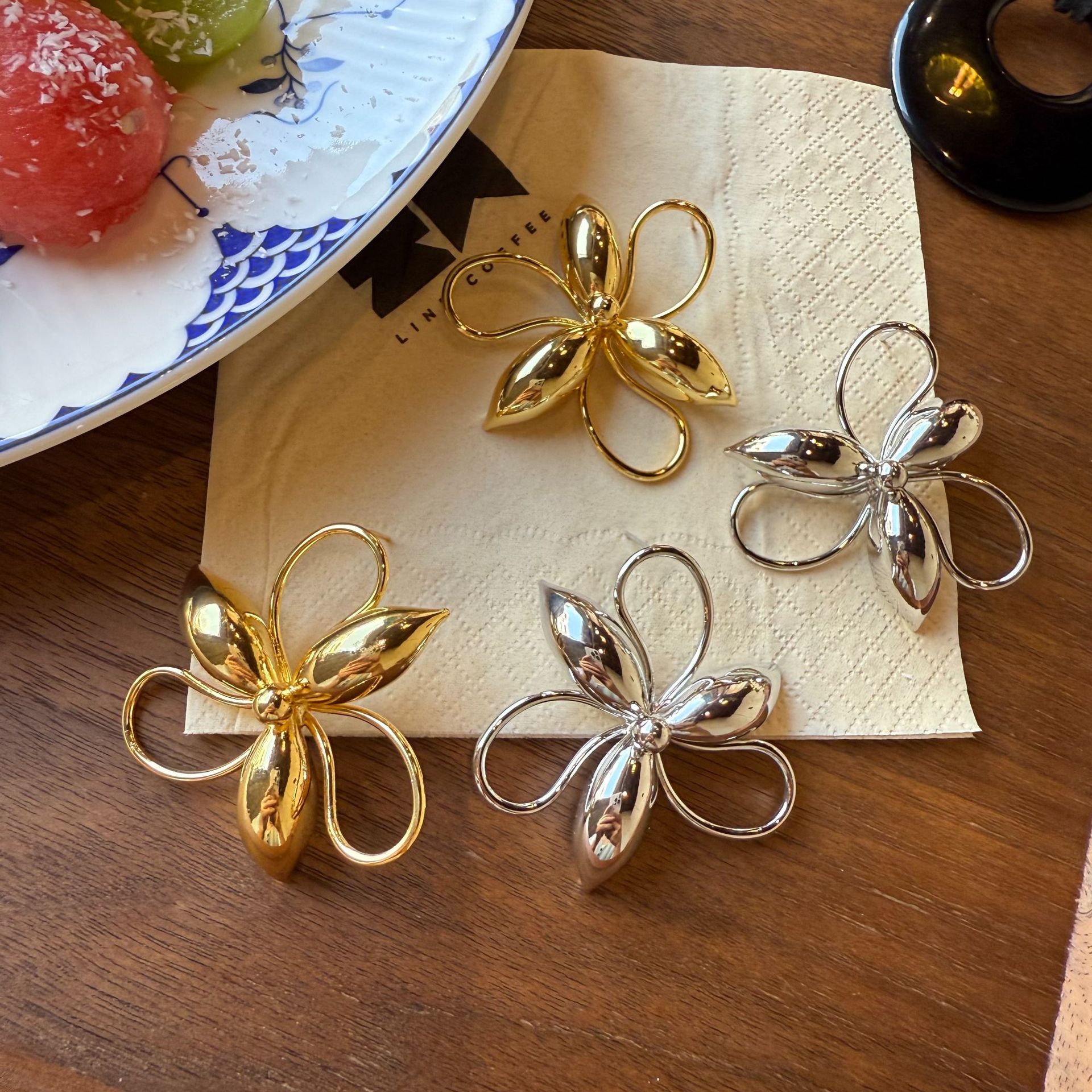 Flower Pattern 1 Pair Simple Style Classic Style Flower Plating Copper Ear Studs