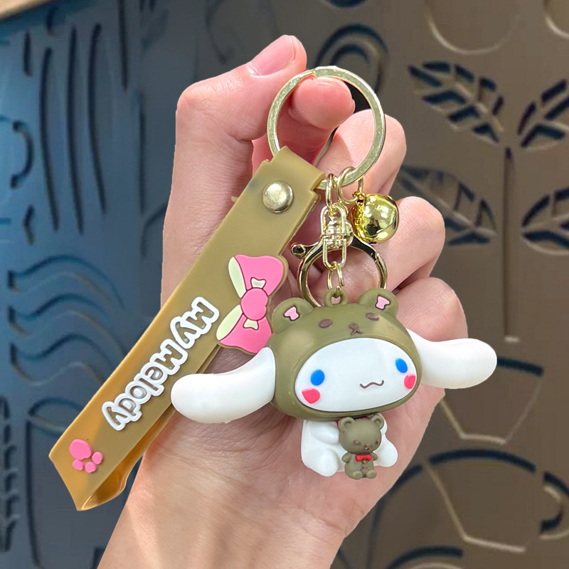 Llavero de dibujos animados Sanrio, colgante de Kuromi, regalo para puesto de venta, mini muñeca, adorno colgante para máquina, pequeña mercancía.
