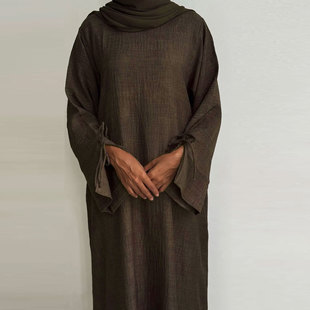 Factory Ready Stock Cross-Border E-Commerce Hot-Selling New Middle Eastern Muslim Clothing Elegant Strappy Dress Dubai Robe