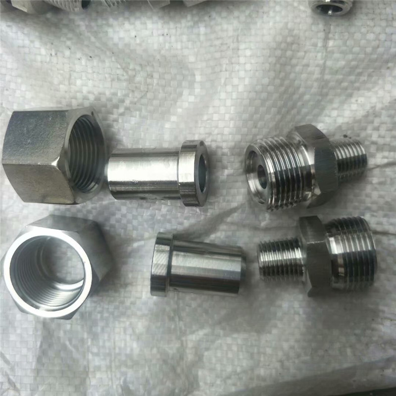 厂家供应不锈钢接头 B型不锈钢快速接头 异径四通不锈钢接头 批发