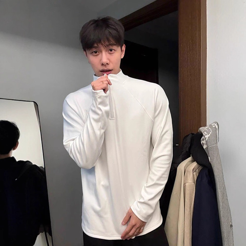 Gray oscuro medio cremallera camiseta de terciopelo para hombres otoño y invierno estilo americano cuello vertical con entrenamiento físico camiseta de manga larga