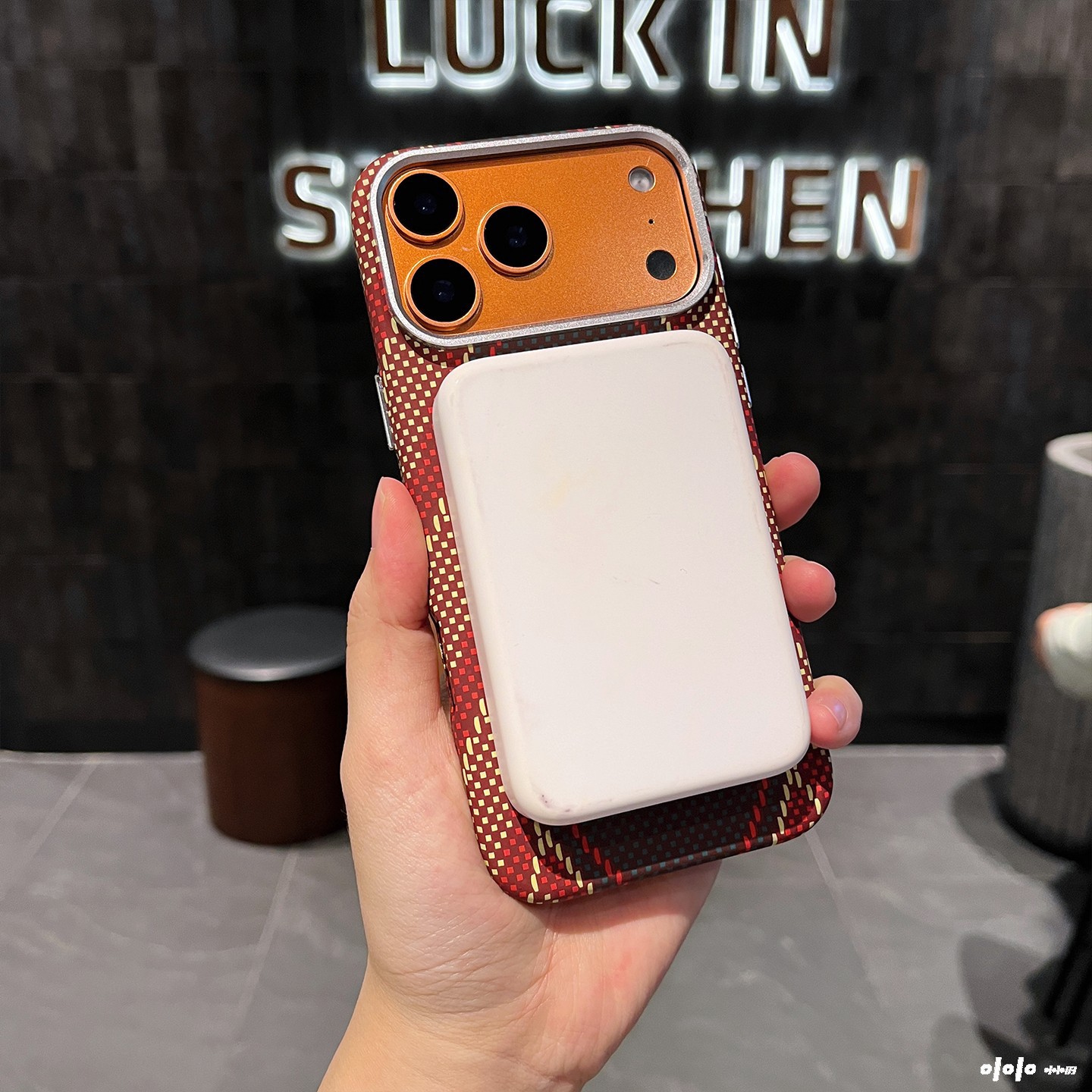 Funda Rígida Magnética para iPhone 17 Pro Max y 16 de PC con Cobertura Total y Protección Anti-Caídas image 3