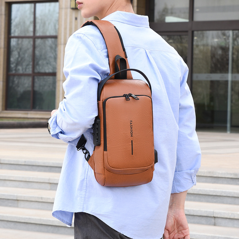 Bolso de pecho para hombre multifuncional con contraseña, espalda antirrobo, deporte de un solo hombro, mensajero impermeable, bolsa de locomotora de gran capacidad para automóvil deportivo genial