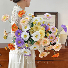 リビングルームの装飾小さな菊造花装飾ホームテーブルフラワーシルクフラワー造花装飾結婚式のアレンジメントバイオニックフラワー