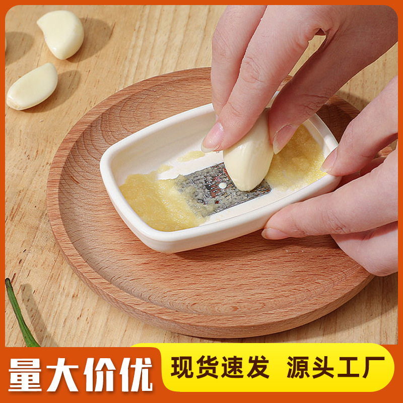赤ちゃんのプラスチックの補助食品の手動の泥磨き器は姜末のニンニクの泥をつぶします。|undefined