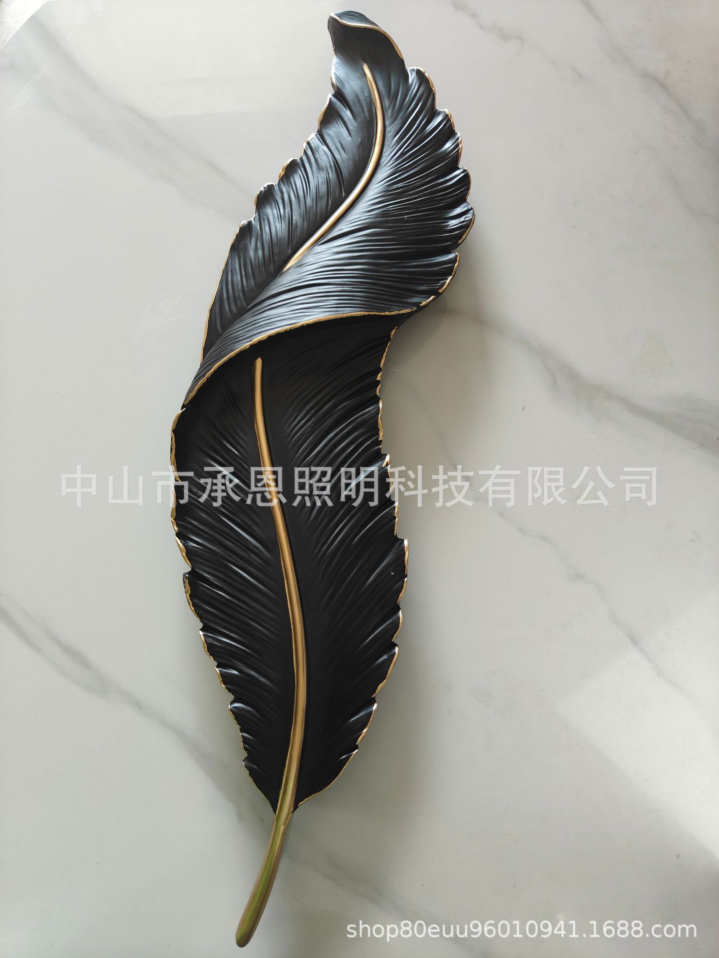 Nórdico creativo de plumas lámpara de pared de cabecera Tmall lámpara colgante de pared moderna Luz de lujo TV lámpara de pared de fondo lámpara de pared pasillo