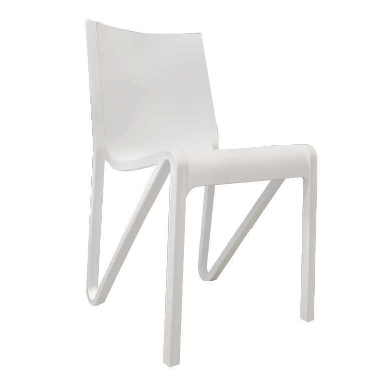 Silla de comedor de plástico exportada silla de comedor de color sólido simple silla de plástico PP silla de respaldo a prueba de lluvia al aire libre