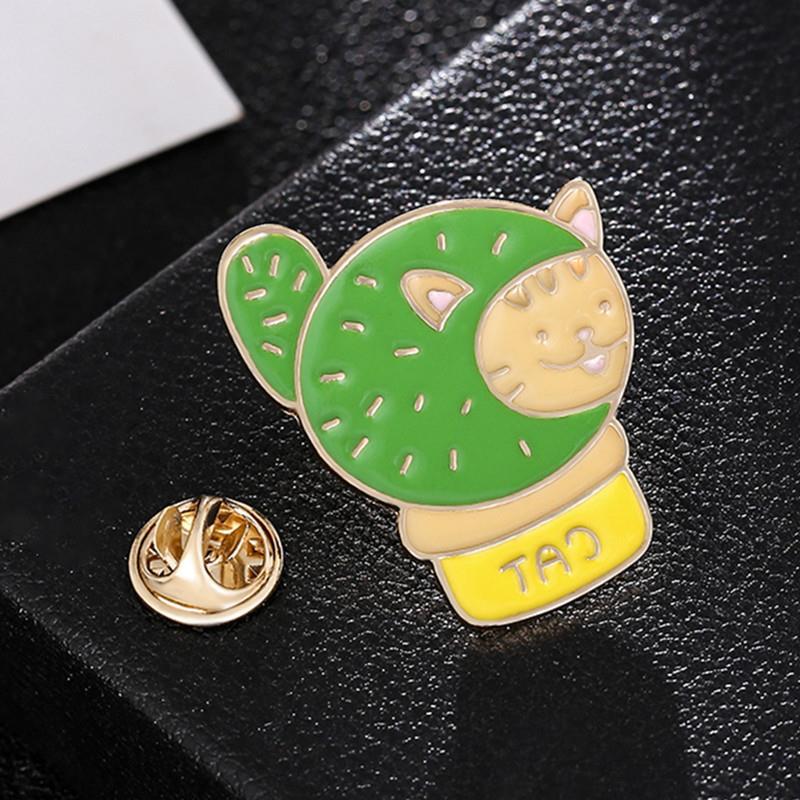 Korean trend fashionable cute brooch for men and women