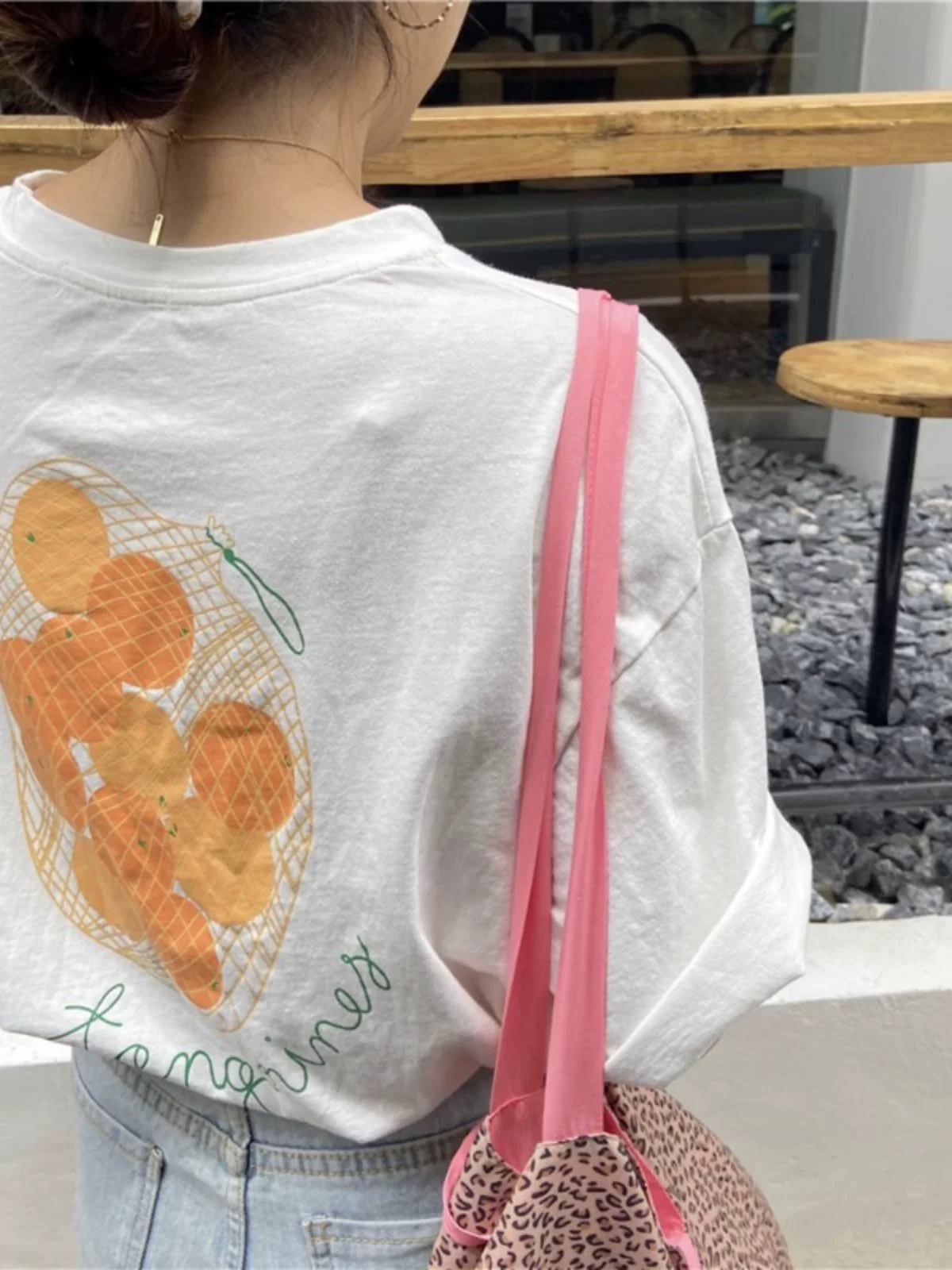 Летняя свободная рубашка средней длины большого размера в корейском стиле, весенне-осенняя внутренняя многослойная рубашка, утягивающая футболка с короткими рукавами, женский тонкий топ