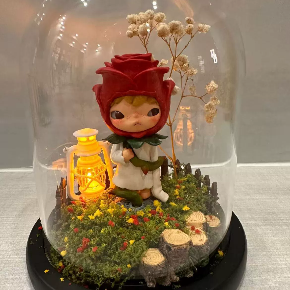 Фигурка-украшение (Hirono) серия Le Petit Prince — Роза и Маленький принц, слепой бокс