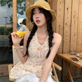甜美碎花挂脖v领无袖背心女2025夏季新款气质收腰显瘦吊带上衣潮n