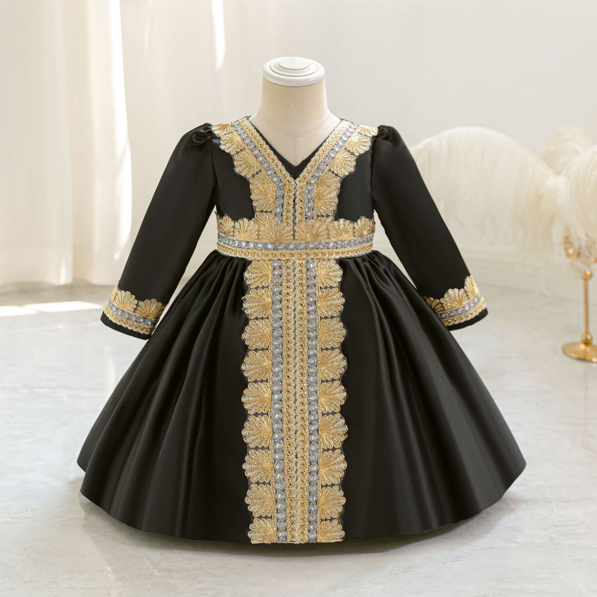 Europa y América comercio exterior vestido de niña vestido de princesa vestido de banquete vestido de noche de mangas largas vestido vestido de impresión floral vestido de espectáculo
