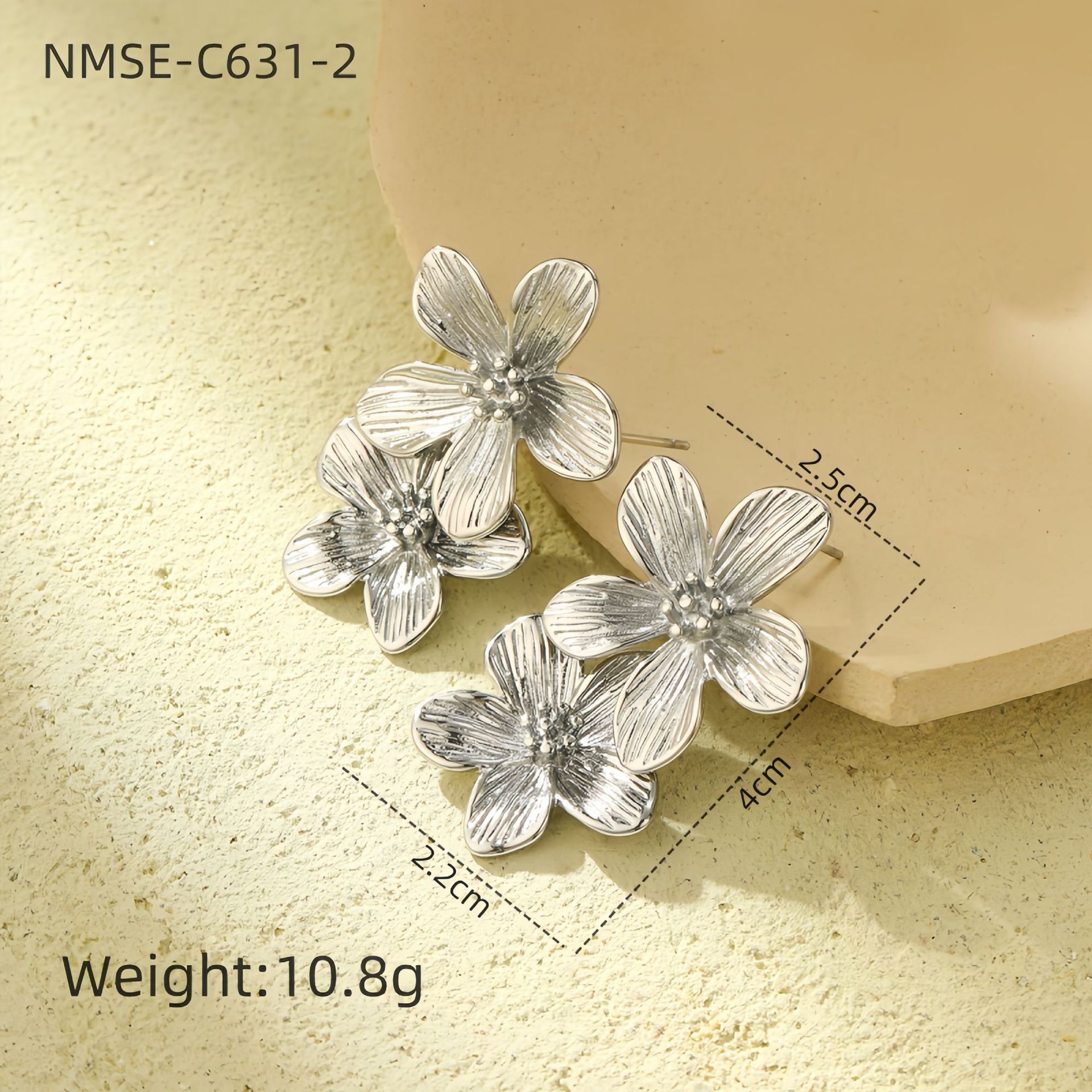 Flower Pattern PVD Coated Real Gold Plated Flower 304 Stainless Steel Retro Waterproof Non Tarnish Ear Studs