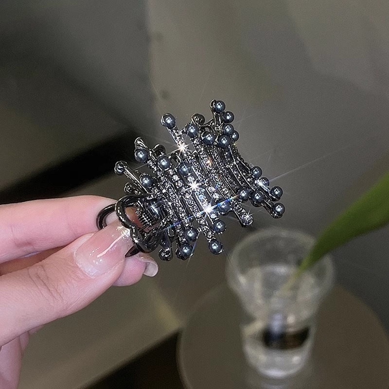 Clip de agarre de cola de caballo alta fijación artefacto de diamante de agua pequeño cráneo trasero clip de pescado de cabello de cabello de cabello de cabello de mujer