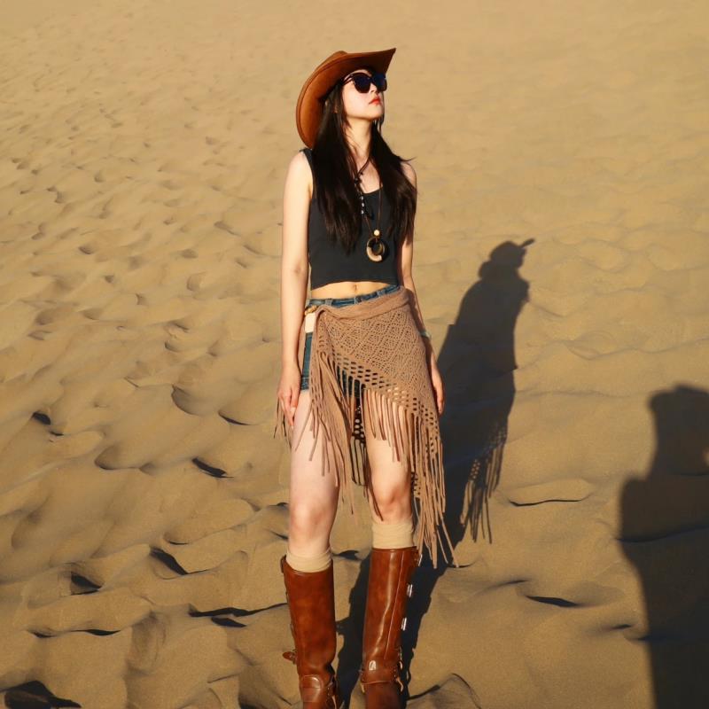 Wasteland Style Bohemian Tassel Knitted Triangle Scarf, Dunhuang Northwest Desert Travel Outfit, Waist Chain Accessory, Butt Cover Wasteland Style Bohemian Tassel Knitted Triangle Scarf, Dunhuang Northwest Desert Travel Outfit, Waist Chain Accessory, Butt Cover