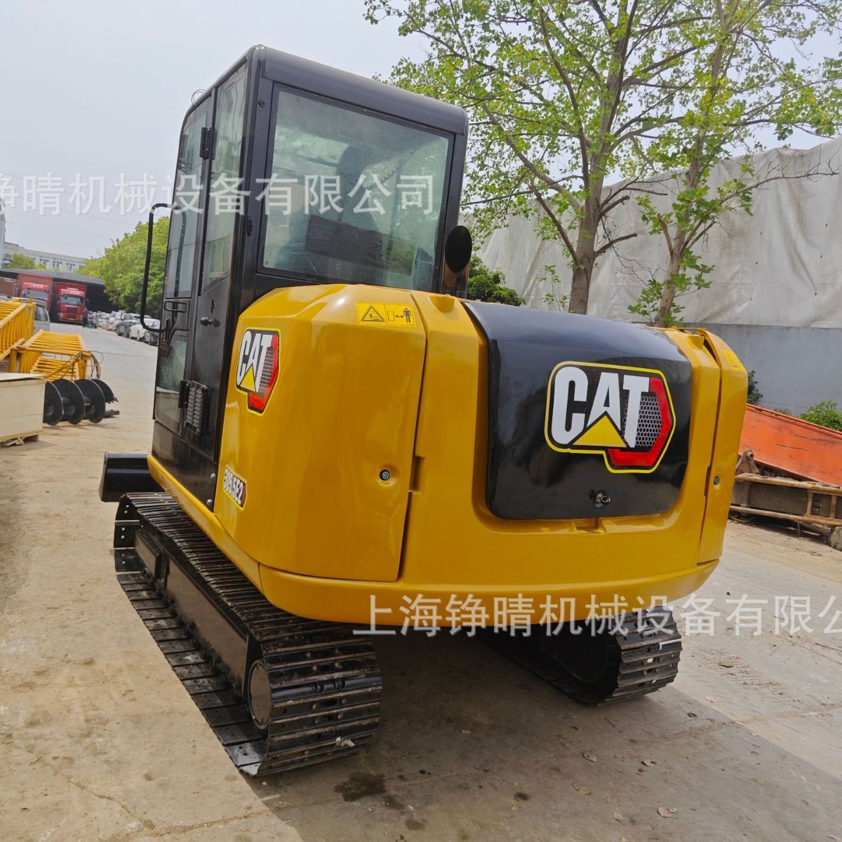 上海卡特305.5E2挖掘机上海出口 Export 现货 In stock