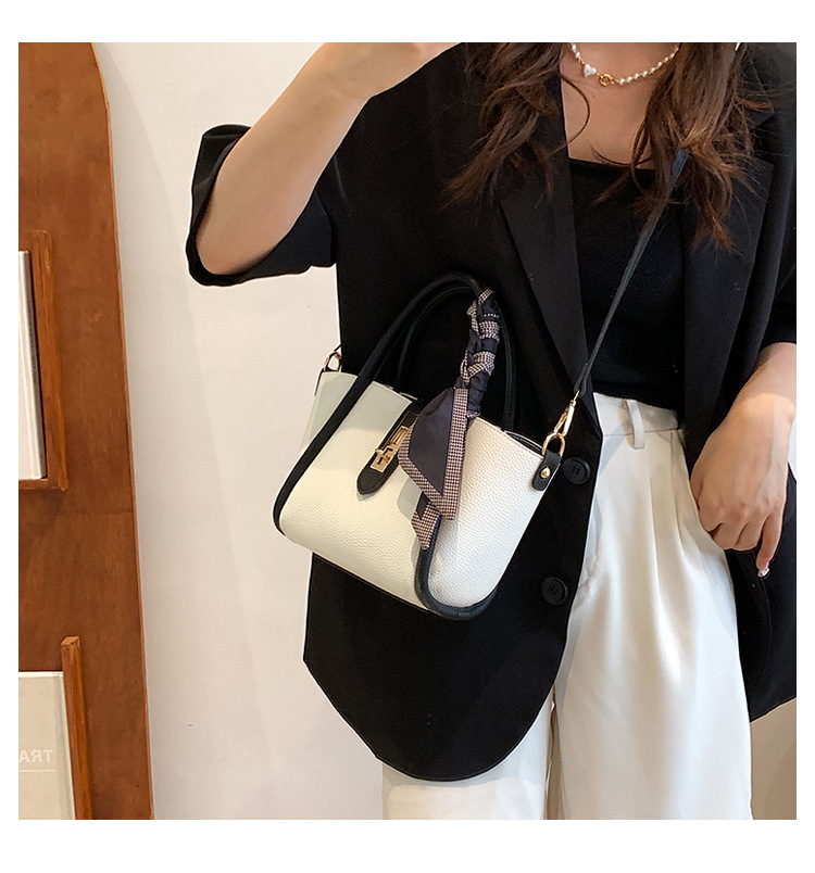 The new trendy women's bag for the summer of 2025, a simple commuting bucket bag with a large capacity and a single-shoulder handbag for women undefined