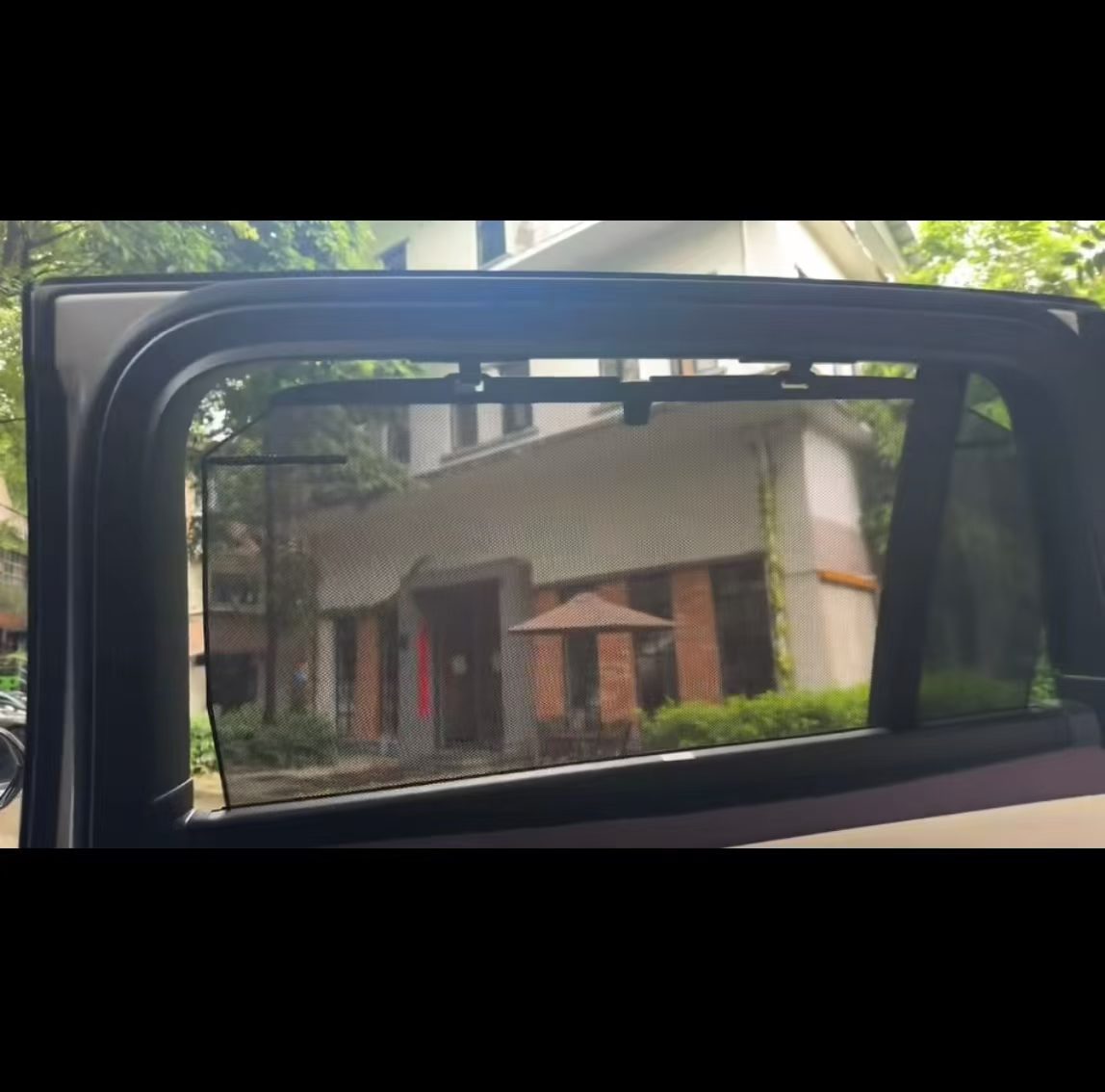 Suitable for 2026 AITO M6 rear window privacy sunshade in original car color/classic black AITO M6 sunshade
