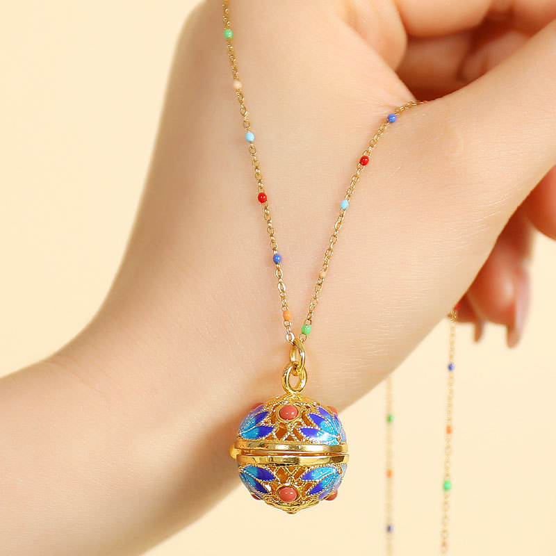 Ancient Style Hollow-Out Incense Ball Necklace Pendant Lavender Fragrance Ball Exquisite Necklace for Women Gift Box Set for Best Friends Ancient Style Hollow-Out Incense Ball Necklace Pendant Lavender Fragrance Ball Exquisite Necklace for Women Gift Box Set for Best Friends