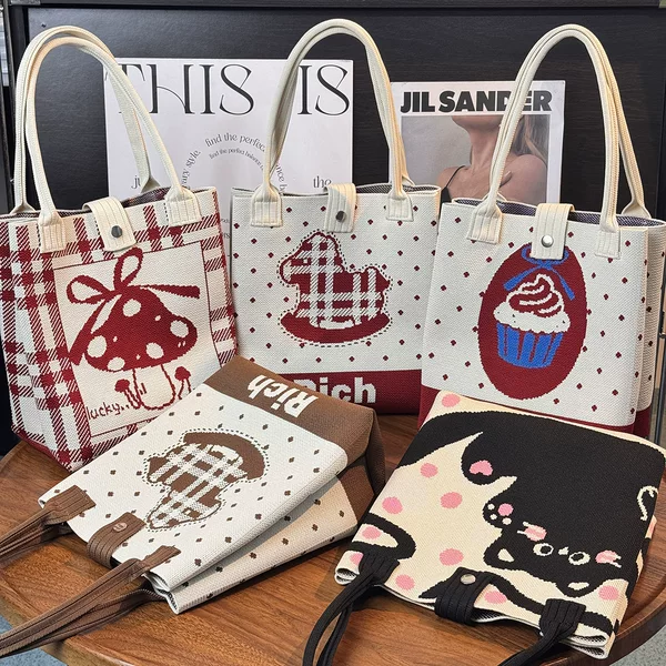 New Style Tote Bag, Cartoon Knitted Bag, Souvenir Gift, Large Capacity, Cute Handbag for Ladies, Commuting Handbag for Office Workers