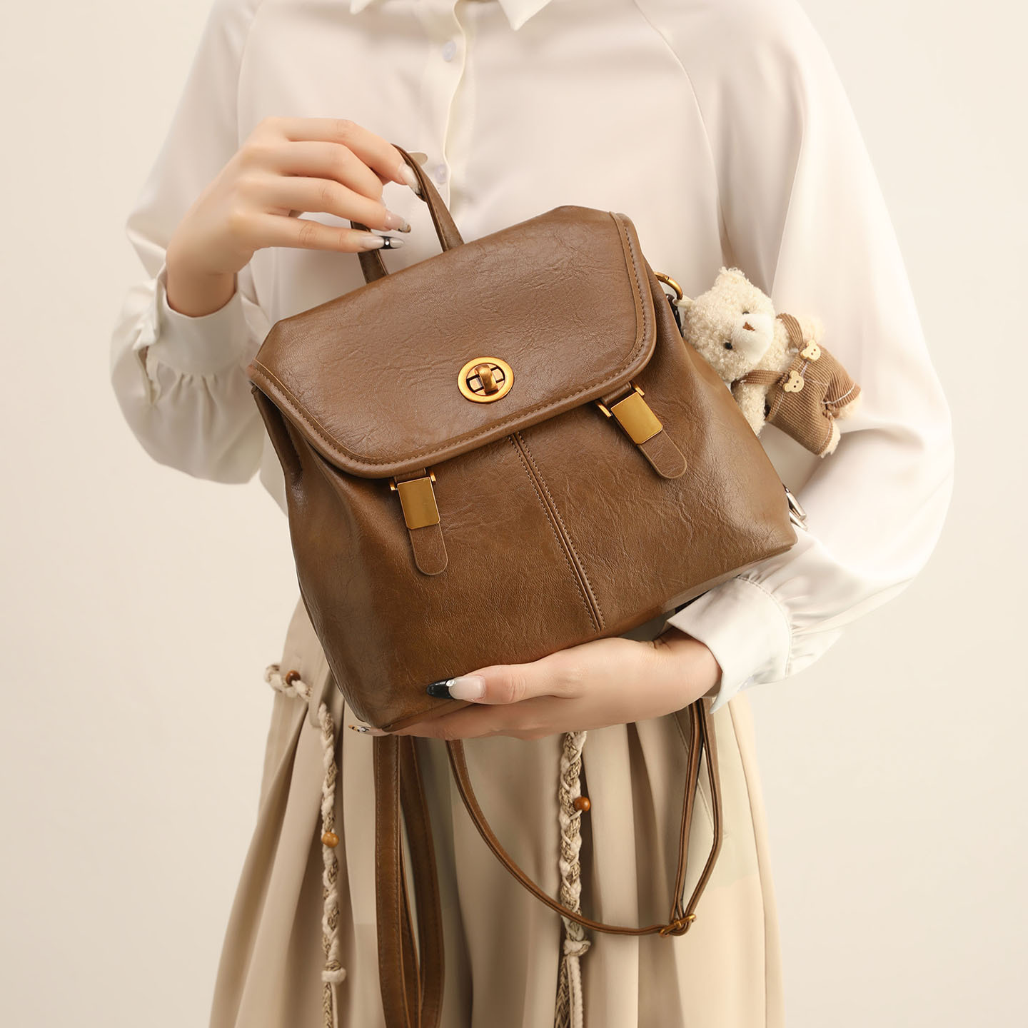 Balo mini nữ phong cách preppy Hàn Quốc, kiểu dáng độc đáo cao cấp, đa năng, có thể đeo chéo hoặc xách tay (27×11×24 cm) — màu nâu