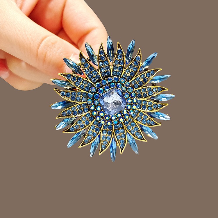 Elegante Große Gänseblümchen Brosche Mit Vollbesatz Strass_voghion.com