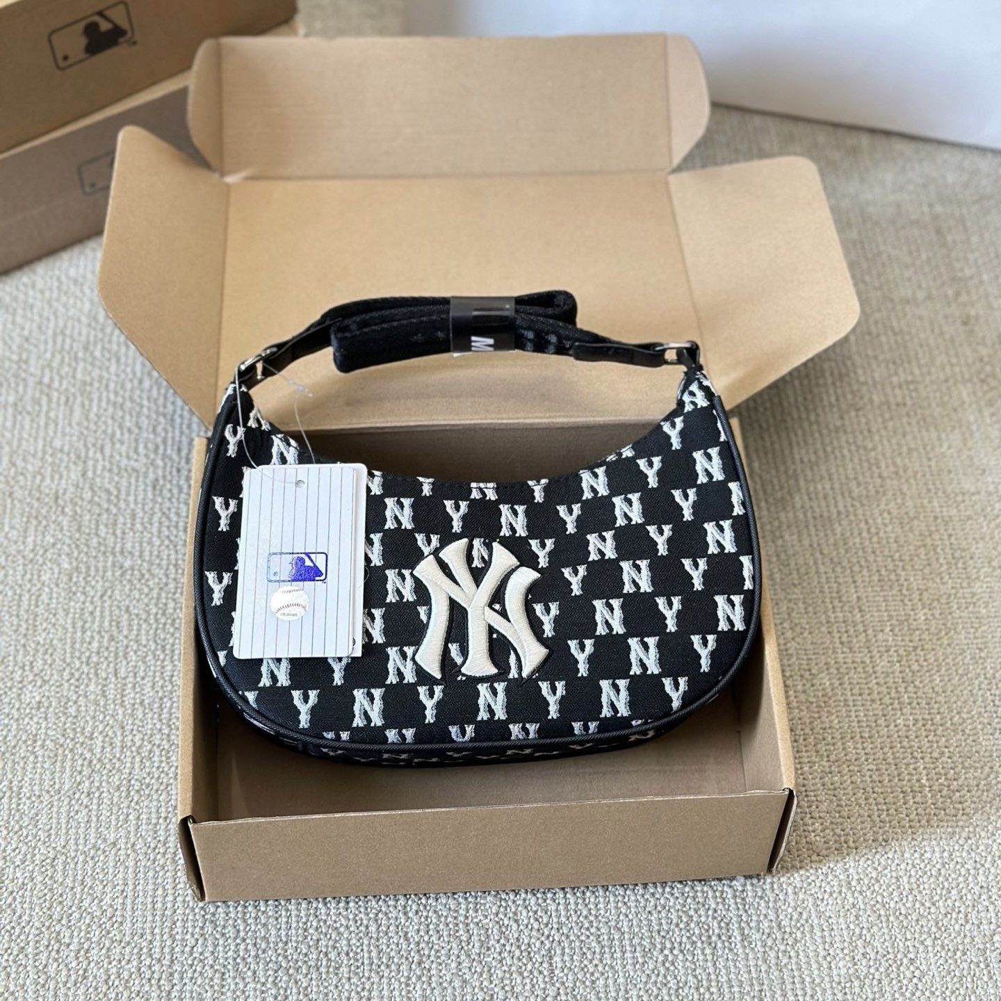 뉴 D버클 겨드랑이 블랙