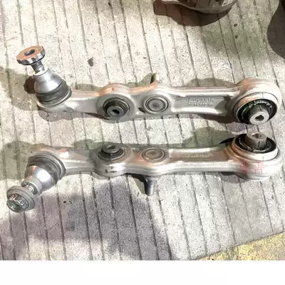 Applicable Mercedes-Benz 205 204 C180 C200 C260 C300 C350 upper and lower swing arm suspension arm