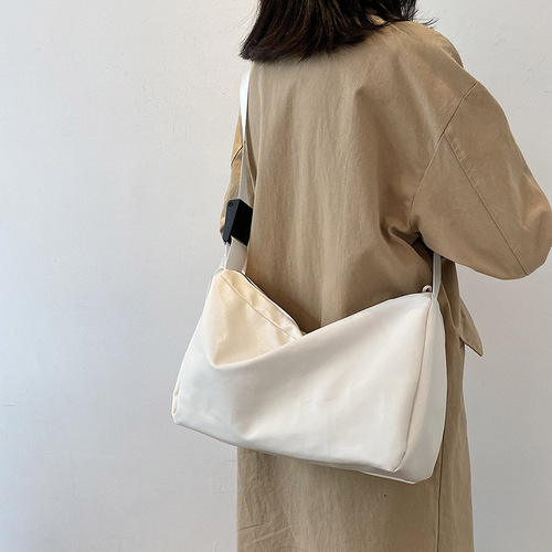 Minimalist Large Capacity Women's Bag  Autumn/Winter New Trendy Fashion Casual Versatile Single Shoulder Underarm Soft Face Crossbody Bag