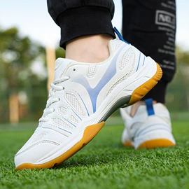 足球鞋;溯溪鞋;跑步鞋