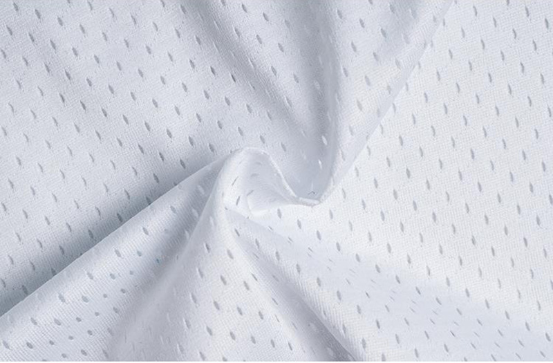 Europa y América Fitness culturismo muscular de los hombres gimnasio ropa deportiva verano malla transpirable camiseta más tamaño manga corta