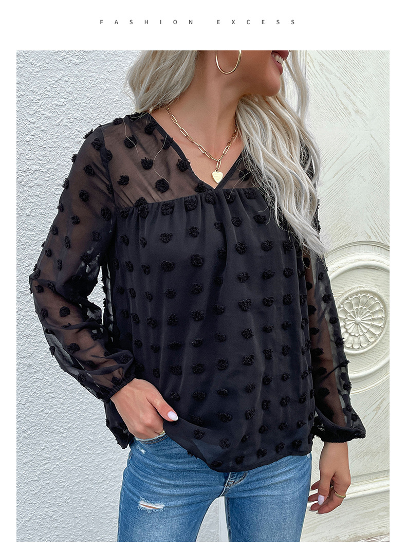 Czarny szyfonowy sweter z długim rękawem i dekoltem w serek, wykonany z wełny i żakardu_voghion.com