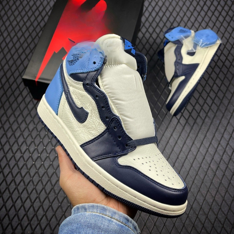 Putian Aj1 Basketball Shoes Jordan 1 High-Top Black and White Panda Chicago Men's and Women's Sports Shoes Casual Sneakers High-Top Height-Increasing Shoes Putian Aj1 Basketball Shoes Jordan 1 High-Top Black and White Panda Chicago Men's and Women's Sports Shoes Casual Sneakers High-Top Height-Increasing Shoes