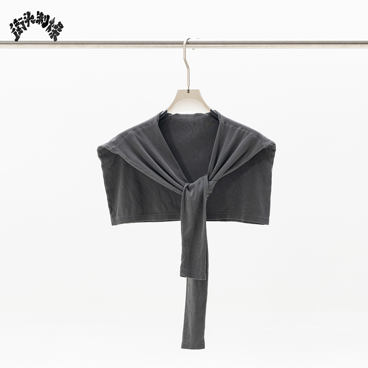 Calle secada| Verano nuevo estilo americano retro cuello U camiseta de manga corta delgada hottie overcoat mujer