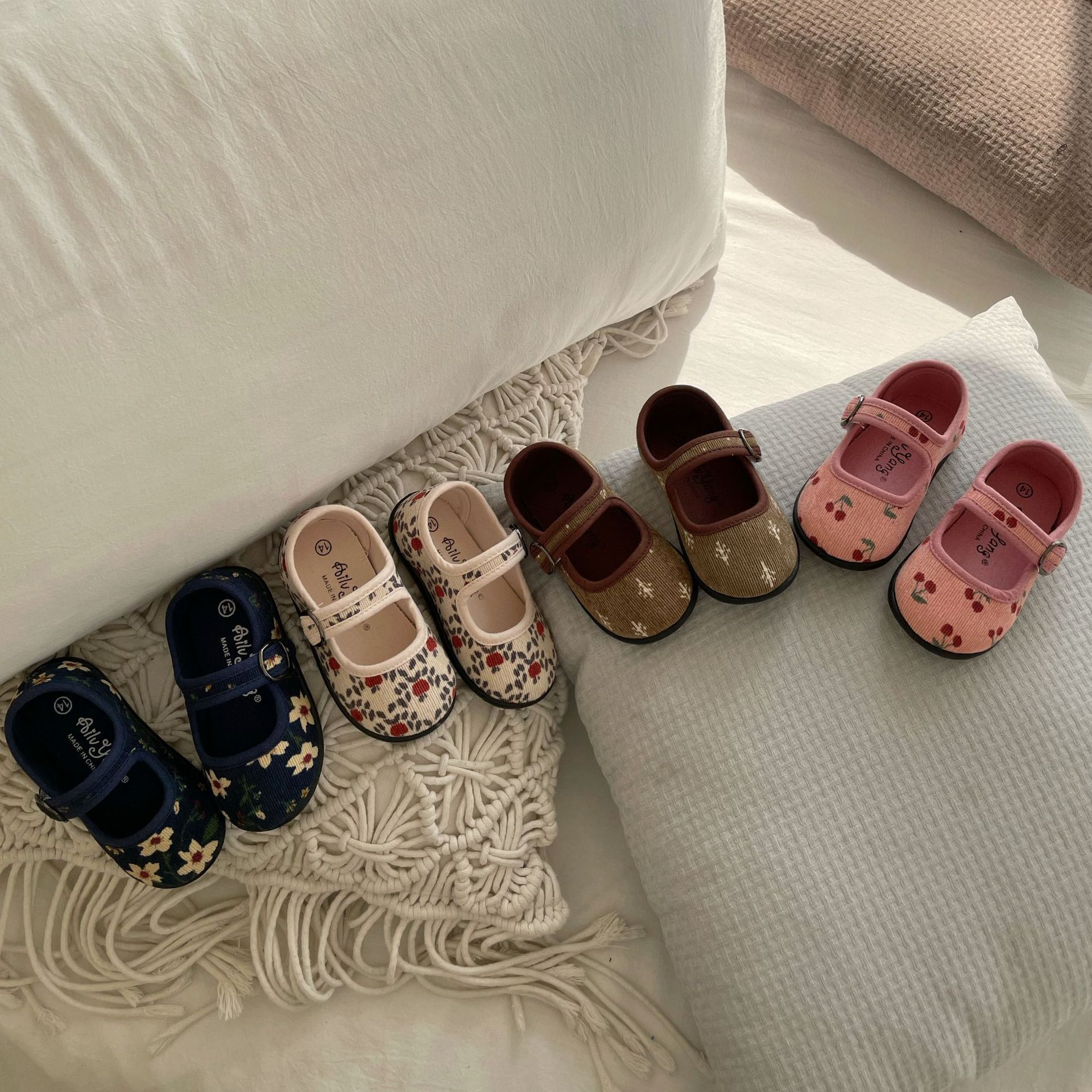 Title 3, Meisjes Sen Series bloemen klittenband retro st...