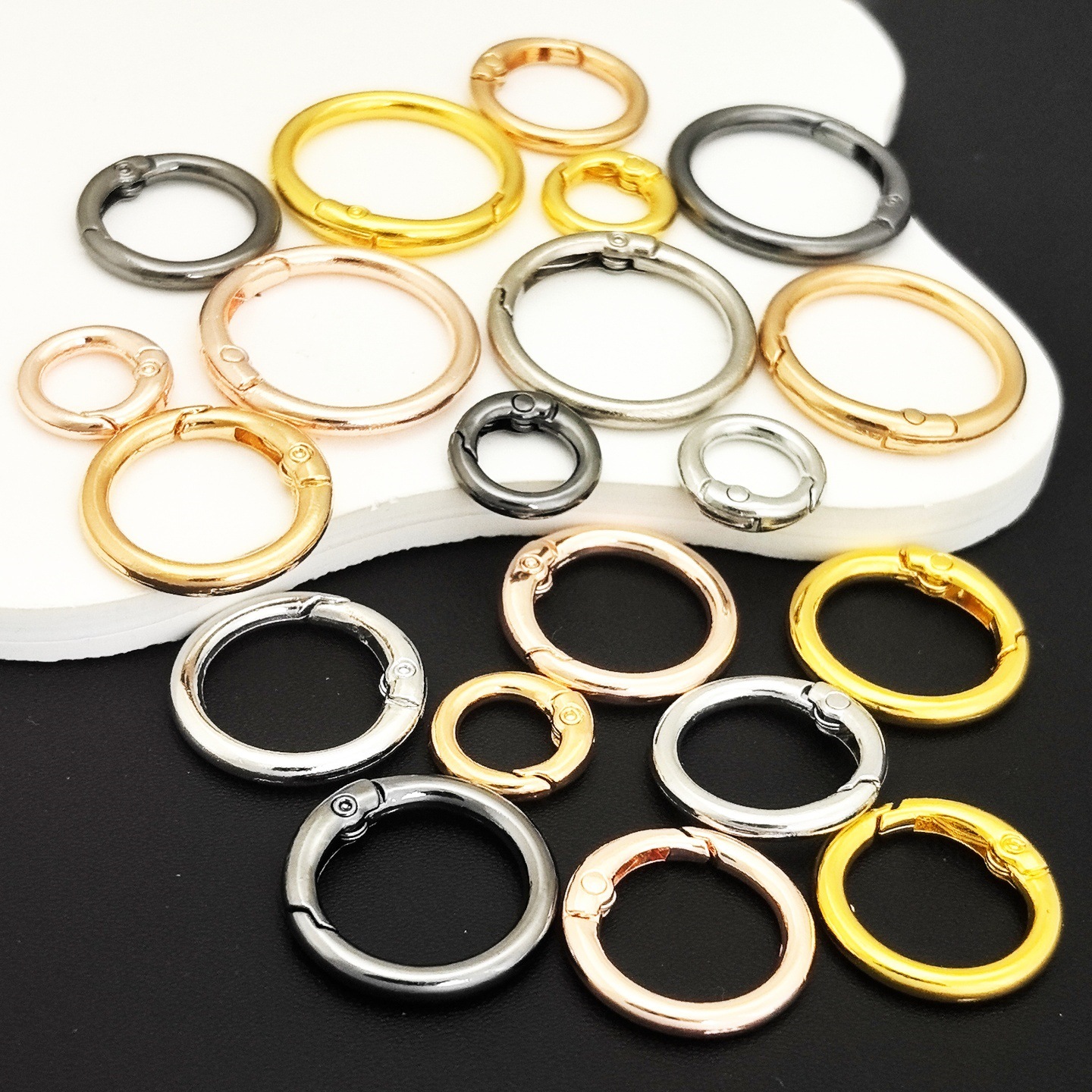 Round keychain
