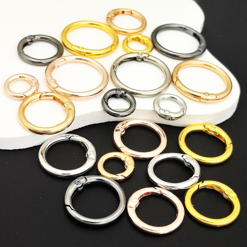 Metal Round Car Spring Ring Keychain Phone Case Key Ring Creative Bag Hanging Ring Practical Keychain