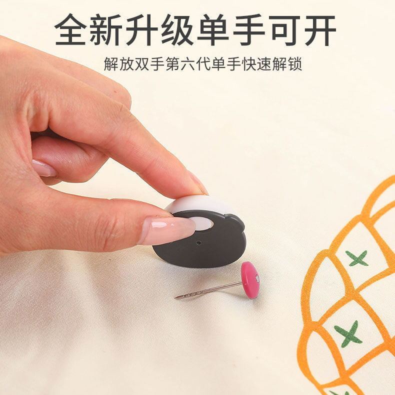 布団固定器シーツクリップ走らないように固定されています。|undefined