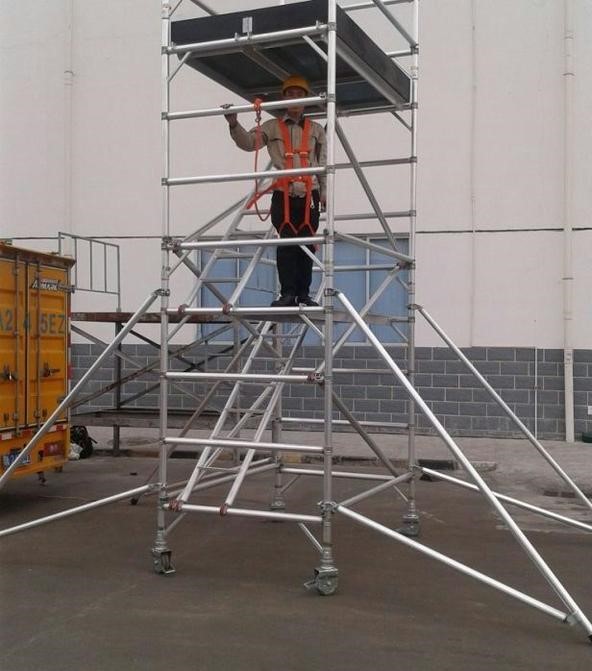 厂家直销scaffold建筑带平台板医院写字楼产双宽直爬脚手架脚