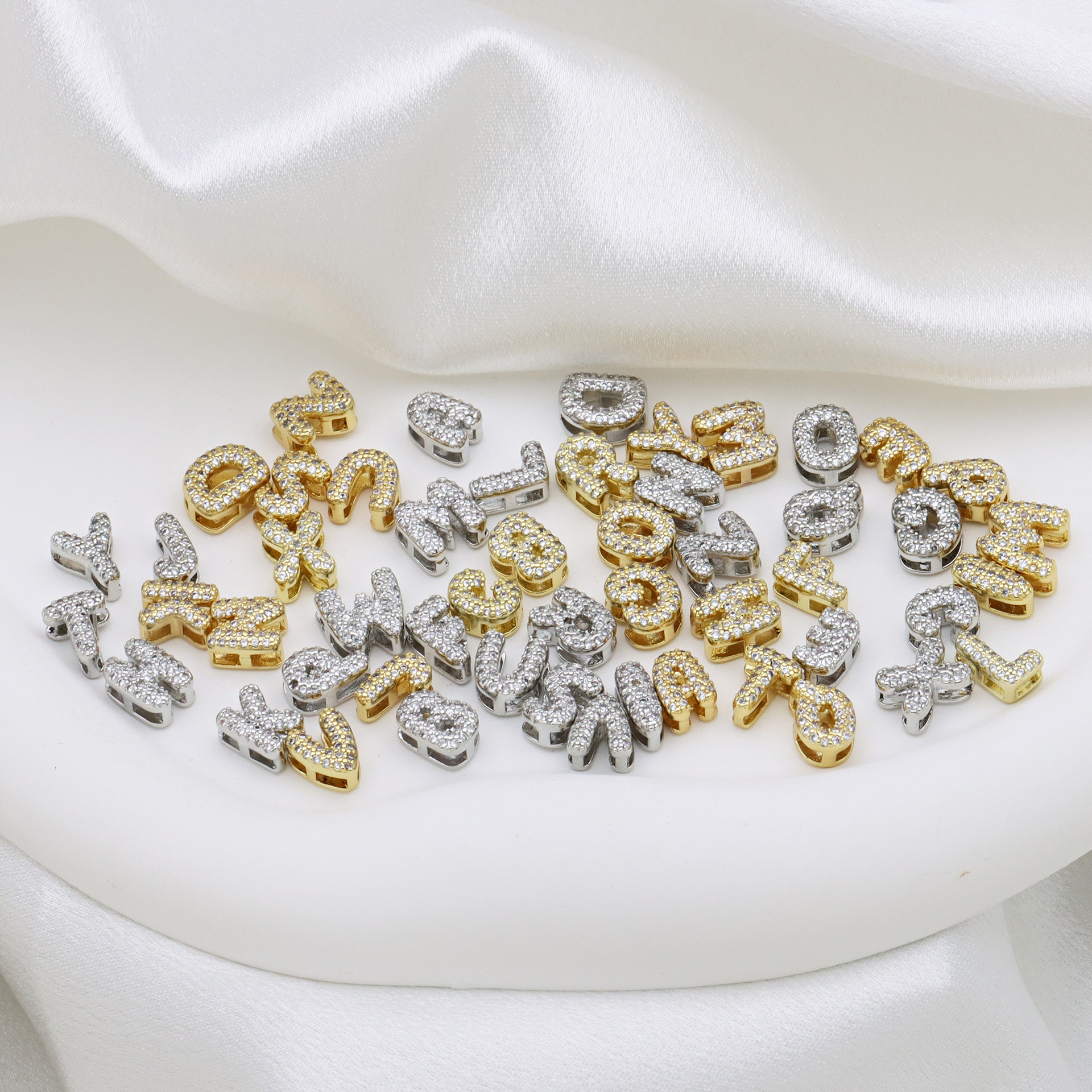 4g Weight Beads, Chain Jewelry Making Type 6*8mm, 8 * 8mm Jewelry Making Size Center-Drilled Drill Orientation Zircon Inlay Material DIY Jewelry Accessories Classification cable chain Chain Type 1 Piece Quantity Copper Material Letter, Heart Shape Pattern Inlay Design Simple Style, IG Style Style 1 Piece 6*8mm 8 * 8mm Copper Zircon Letter Heart Shape DIY Jewelry Accessories Beads Chain 6