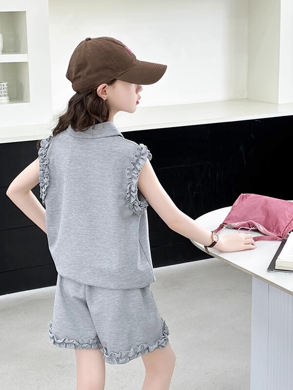 女の子サマースーツ 2025 新しいファッショナブルで見栄えの良いレースサマースーツ女の子カジュアルスポーツショーツ 2 点セット|undefined